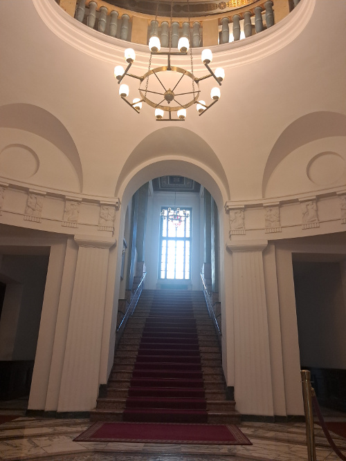 Wejście do biura tłumacza języka rosyjskiego Katarzyny Orzechowskiej-Lechniak